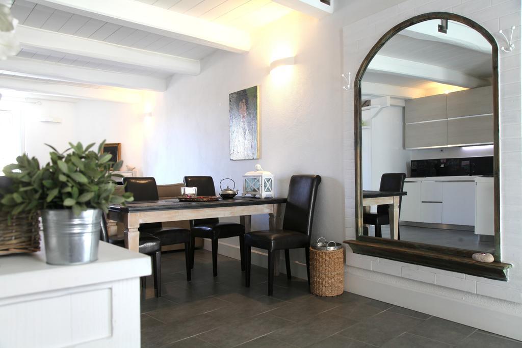 La Colombaia Nel Castello Apartment Брачано Стая снимка