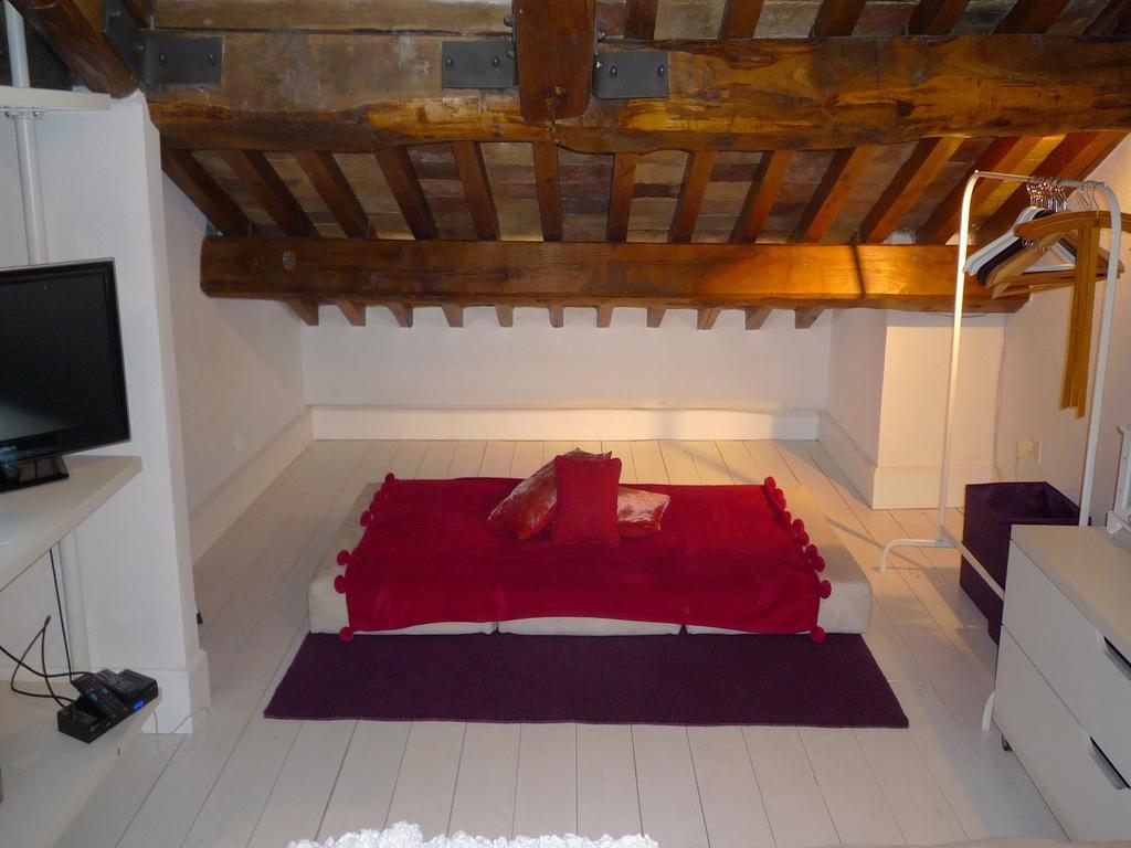 La Colombaia Nel Castello Apartment Брачано Стая снимка