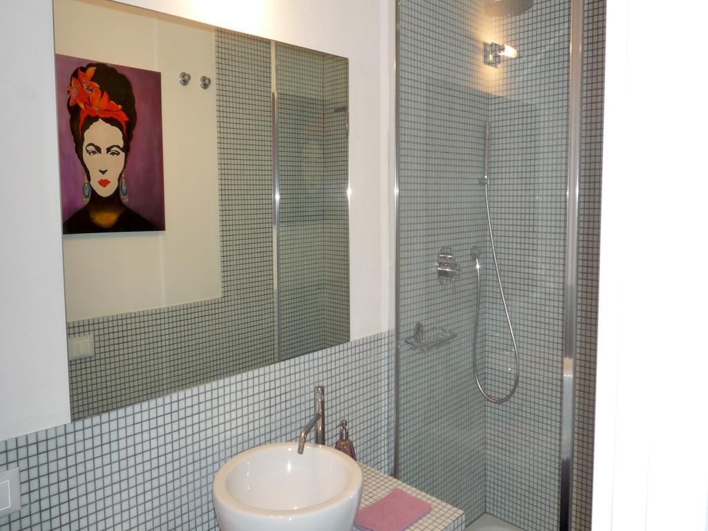 La Colombaia Nel Castello Apartment Брачано Стая снимка