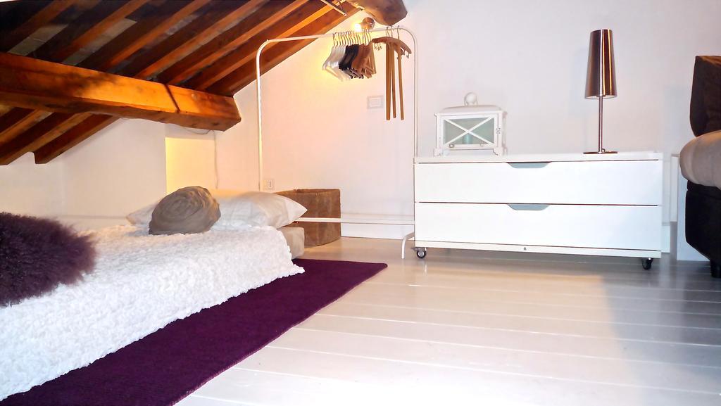 La Colombaia Nel Castello Apartment Брачано Стая снимка