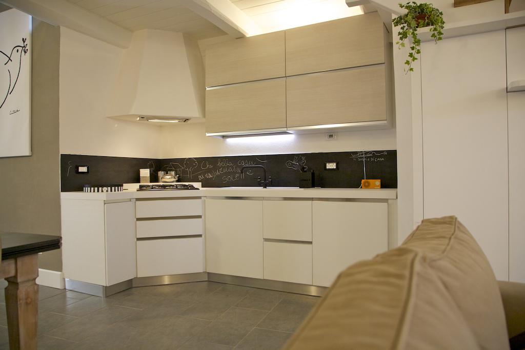 La Colombaia Nel Castello Apartment Брачано Стая снимка