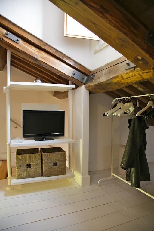 La Colombaia Nel Castello Apartment Брачано Стая снимка