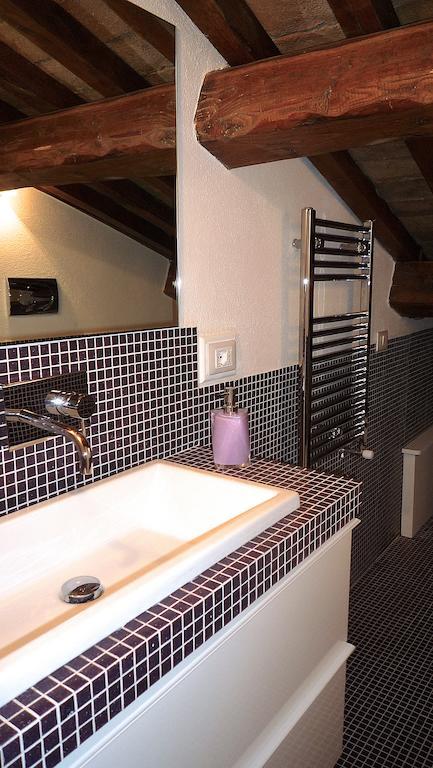 La Colombaia Nel Castello Apartment Брачано Стая снимка